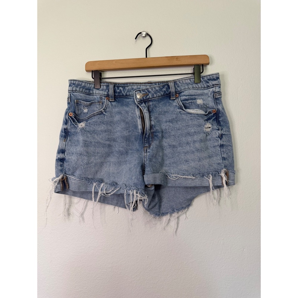American Eagle - Mom Short Light‎ Wash Cut Off Denim Jean Shorts Festival Summer